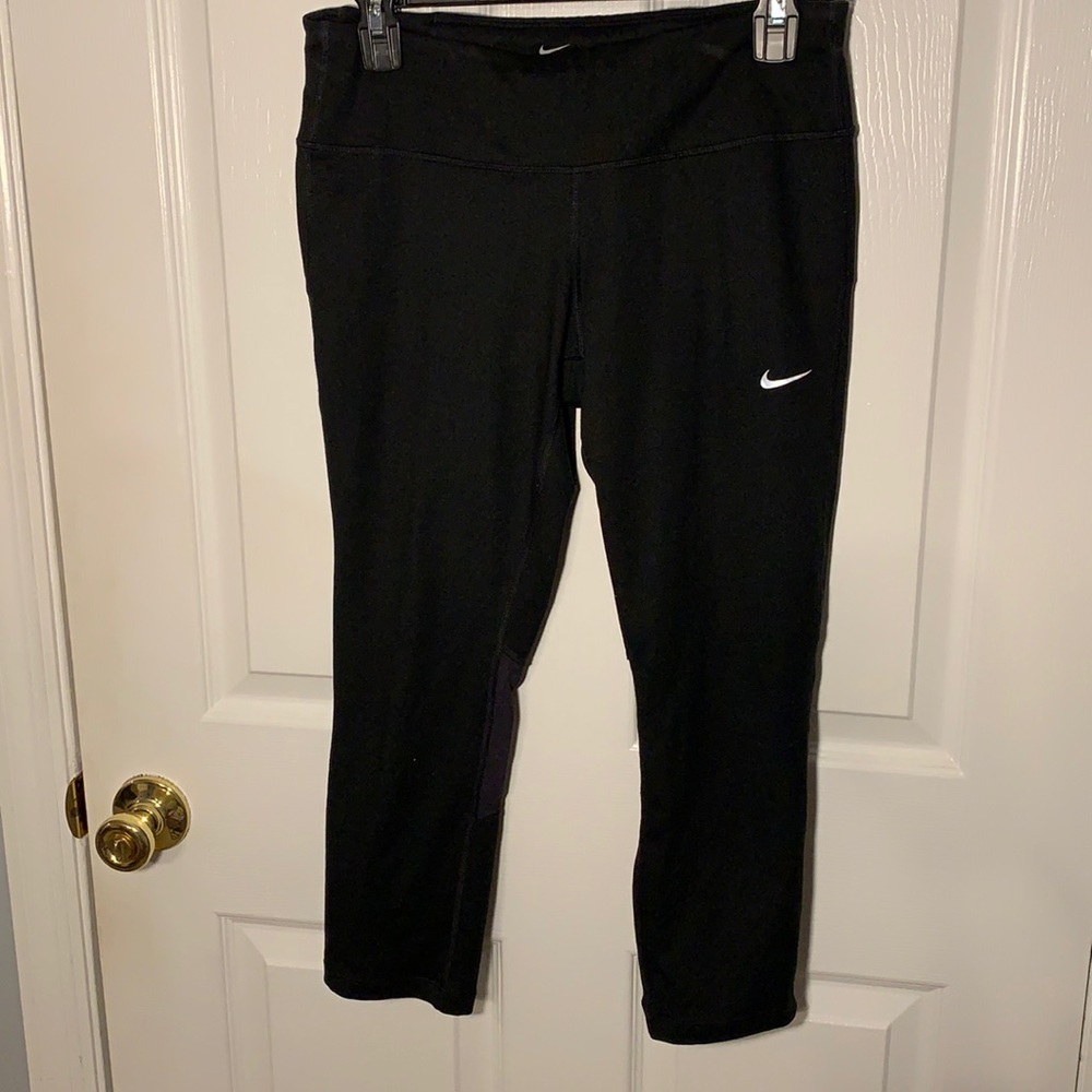 nike cropped leggings